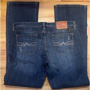 NEW women’s Lucky Olive Zoe Boot jeans size 10 / 30- NWT